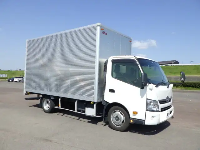 日野 デュトロ 小型 アルミバン サイドドア TPG-XZU710Mの中古トラック画像2