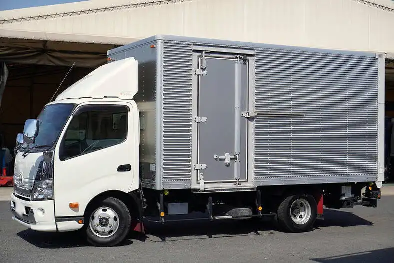 トヨタ ダイナ 小型 アルミバン パワーゲート サイドドアの中古トラック画像1