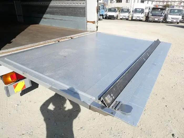 日野 レンジャー 中型/増トン ウイング パワーゲート TKG-FC9JKAAの中古トラック画像11