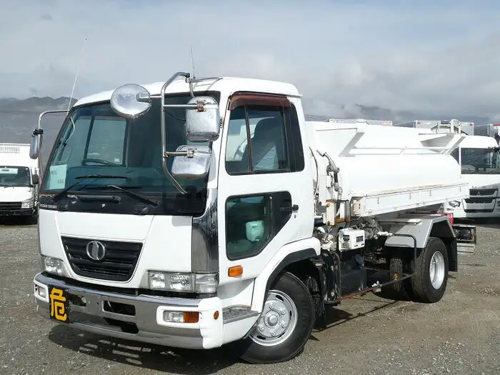 日産UD コンドル 中型/増トン タンク車 ローリー BDG-MK36Cの中古トラック画像1
