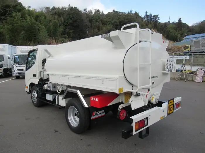 日野 デュトロ 小型 タンク車 ローリー 2RG-XZU600Eの中古トラック画像4