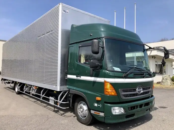日野 レンジャー 中型/増トン アルミバン エアサス ベッドの中古トラック画像2