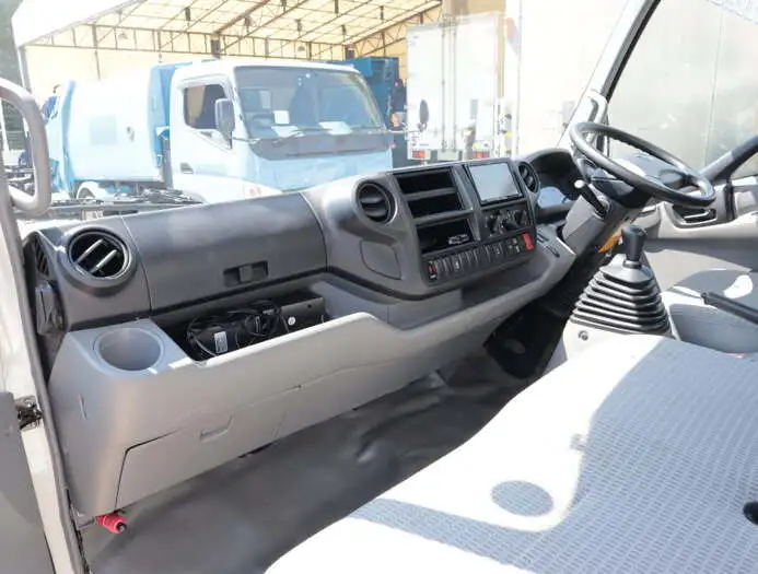 トヨタ ダイナ 小型 アルミバン サイドドア TKG-XZU710の中古トラック画像15