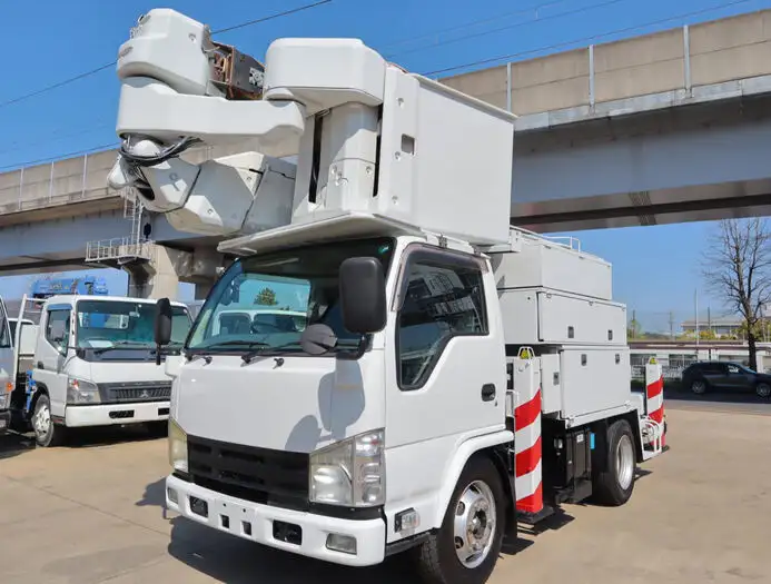 いすゞ エルフ 小型 高所・建柱車 高所作業車 電工仕様の中古トラック画像1