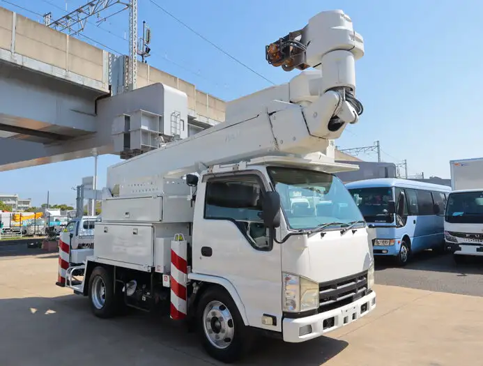 いすゞ エルフ 小型 高所・建柱車 高所作業車 電工仕様の中古トラック画像2