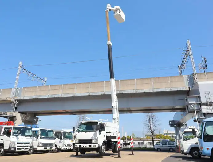 いすゞ エルフ 小型 高所・建柱車 高所作業車 電工仕様の中古トラック画像8