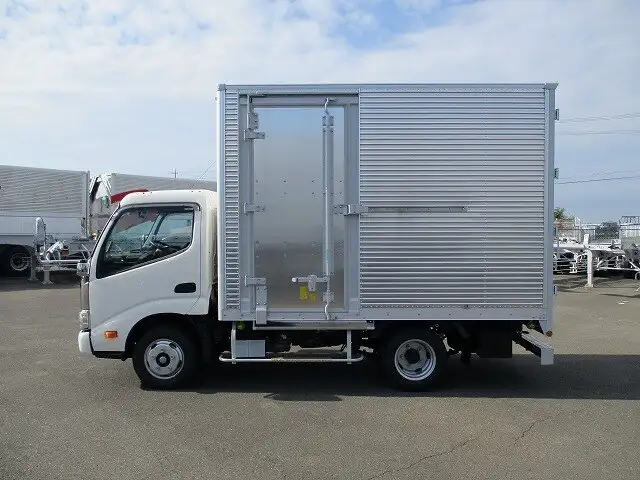 日野 デュトロ 小型 アルミバン サイドドア 2RG-XZU605Mの中古トラック画像3