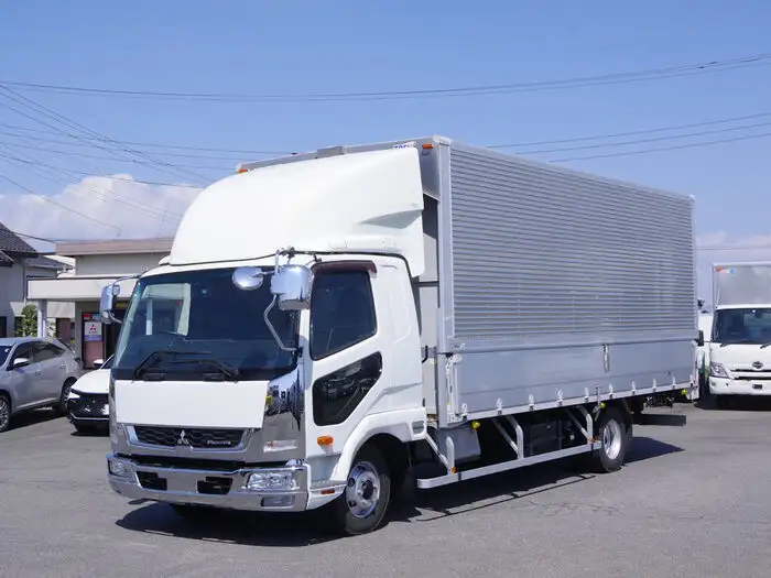 三菱 ファイター 中型/増トン ウイング エアサス ベッドの中古トラック画像1