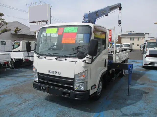 いすゞ エルフ 小型 クレーン付 4段 ラジコンの中古トラック画像1