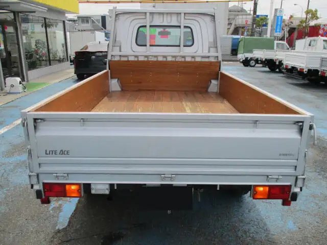トヨタ ライトエース 小型 平ボディ DBF-S402U H30の中古トラック画像3