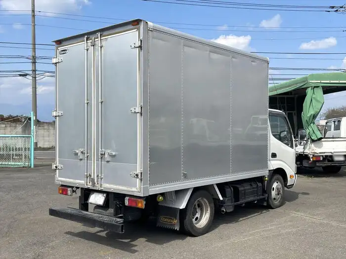 トヨタ ダイナ 小型 アルミバン サイドドア TKG-XZU675の中古トラック画像3