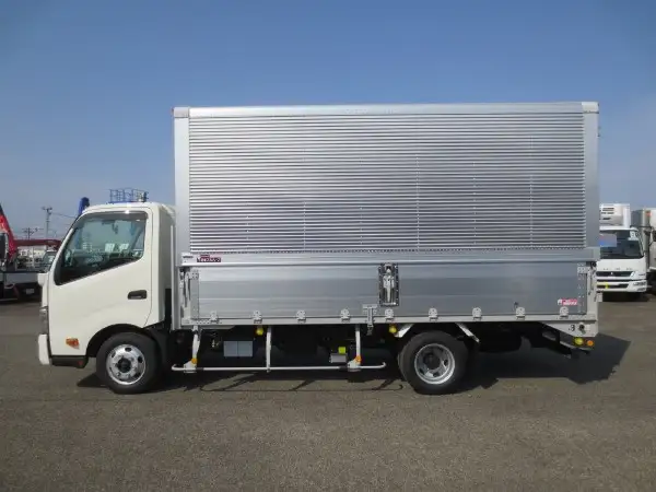 日野 デュトロ 小型 ウイング 2RG-XZU712M R4の中古トラック画像8