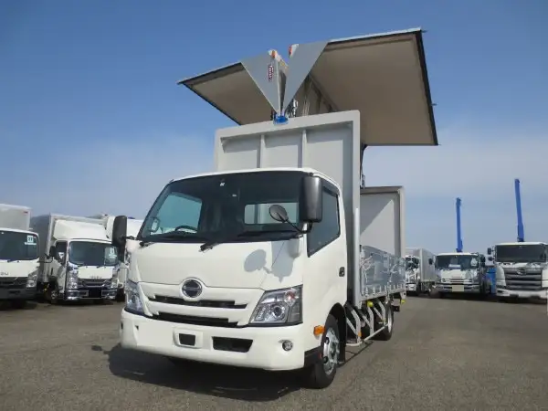 日野 デュトロ 小型 ウイング 2RG-XZU712M R4の中古トラック画像9