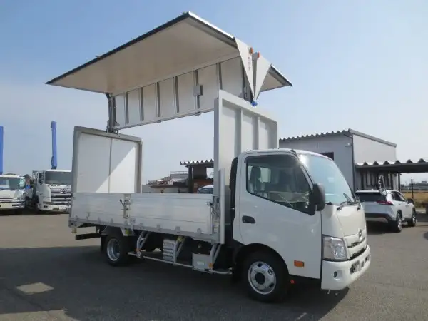 日野 デュトロ 小型 ウイング 2RG-XZU712M R4の中古トラック画像10