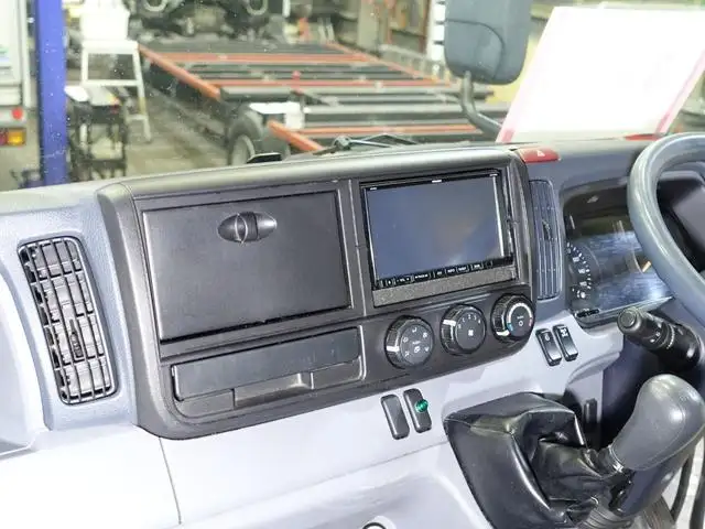 三菱 キャンター 小型 アルミバン TKG-FGB70 H26の中古トラック画像10