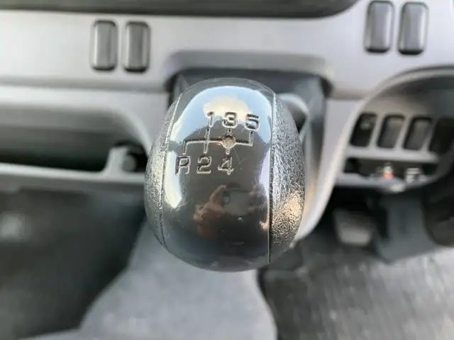 三菱 キャンター 小型 アルミバン TKG-FBA20 H28の中古トラック画像13