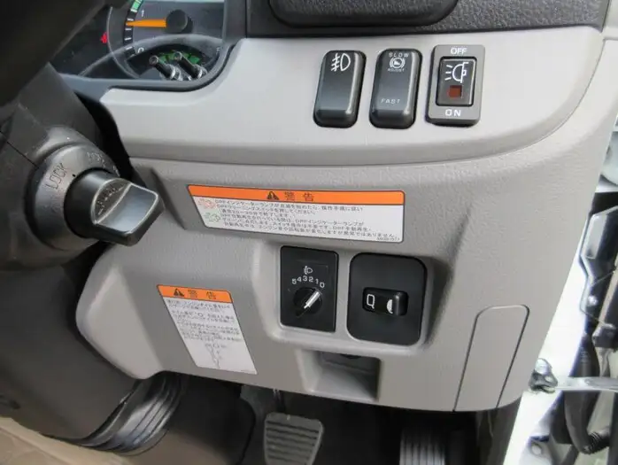 三菱 キャンター 小型 ウイング 2RG-FEB80 R5の中古トラック画像11