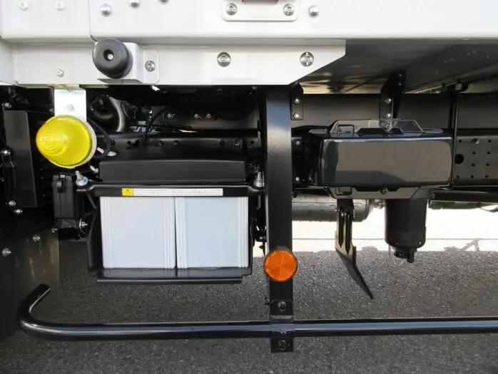 三菱 キャンター 小型 ウイング 2RG-FEB80 R5の中古トラック画像16