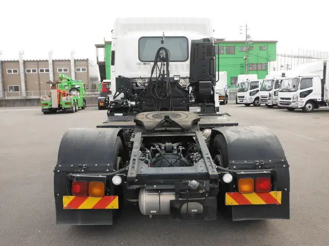 いすゞ ギガ 大型 トラクター ハイルーフ 1デフの中古トラック画像5