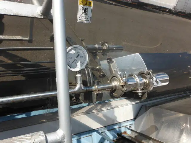 日野 プロフィア 大型 タンク車 バルク BKG-FR1APYGの中古トラック画像10
