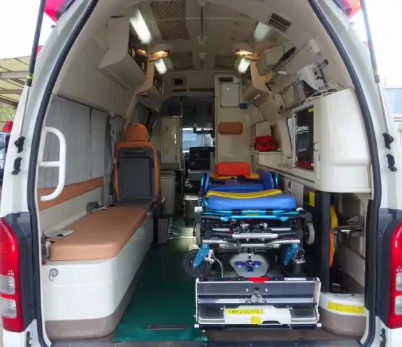 トヨタ ハイエース 小型 特殊車両 CBF-TRH226S H25の中古トラック画像7