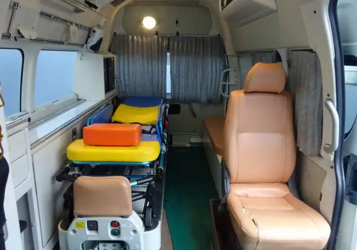 トヨタ ハイエース 小型 特殊車両 CBF-TRH226S H25の中古トラック画像13