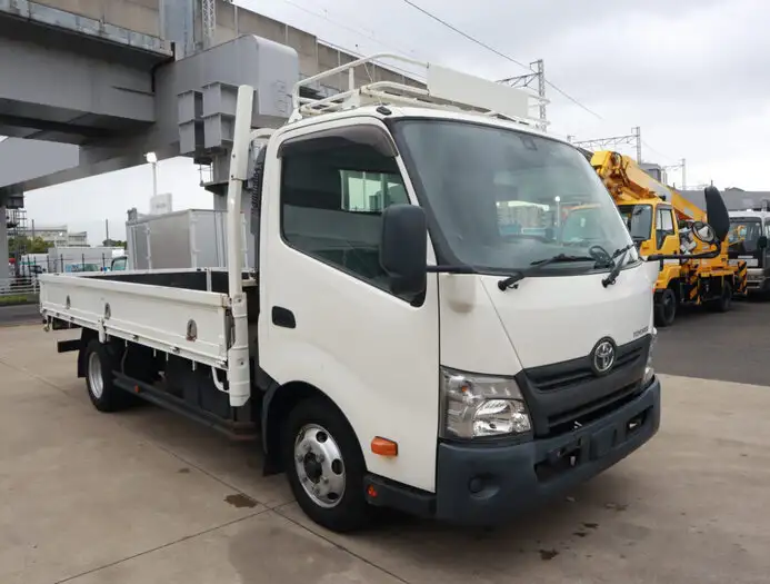 トヨタ トヨエース 小型 平ボディ 床鉄板 TPG-XZU712の中古トラック画像2