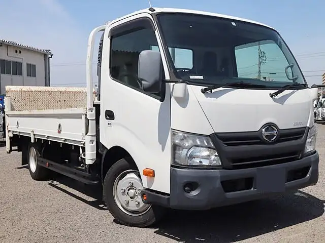 日野 デュトロ 小型 平ボディ パワーゲート TKG-XZU710Mの中古トラック画像2