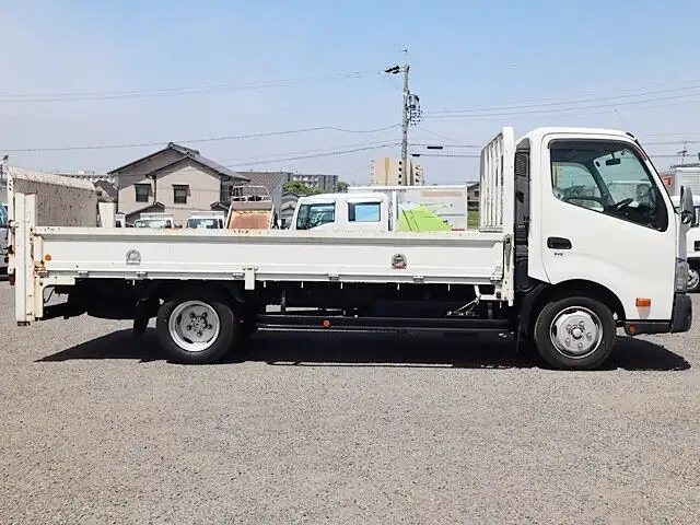 日野 デュトロ 小型 平ボディ パワーゲート TKG-XZU710Mの中古トラック画像3