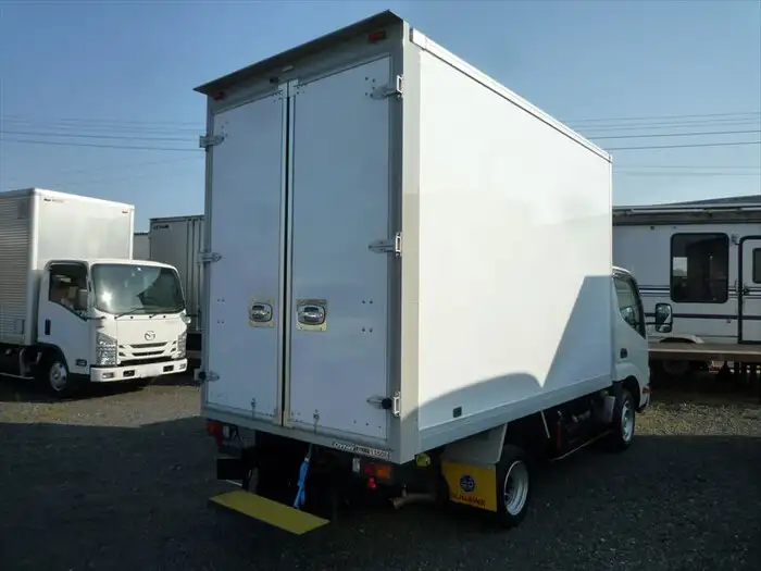 トヨタ ダイナ 小型 アルミバン 3BF-TRY230 R4の中古トラック画像5