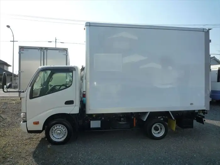 トヨタ ダイナ 小型 アルミバン 3BF-TRY230 R4の中古トラック画像7