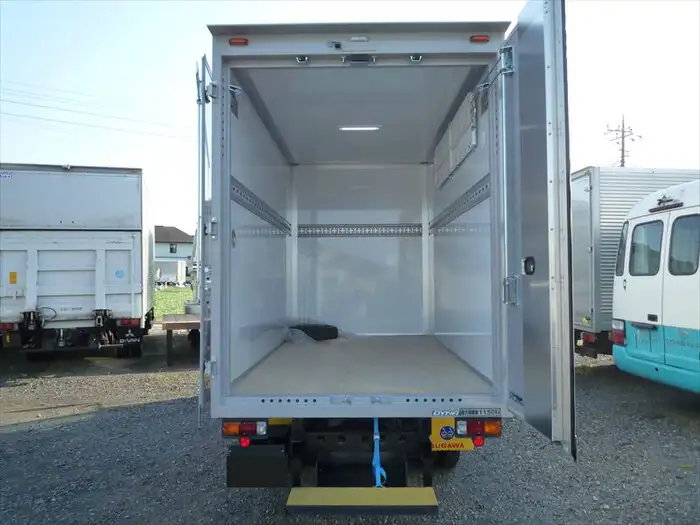 トヨタ ダイナ 小型 アルミバン 3BF-TRY230 R4の中古トラック画像8