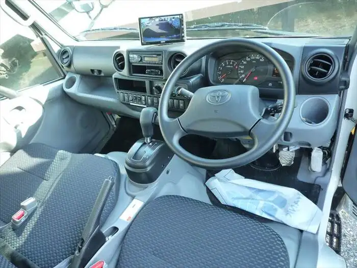 トヨタ ダイナ 小型 アルミバン 3BF-TRY230 R4の中古トラック画像10