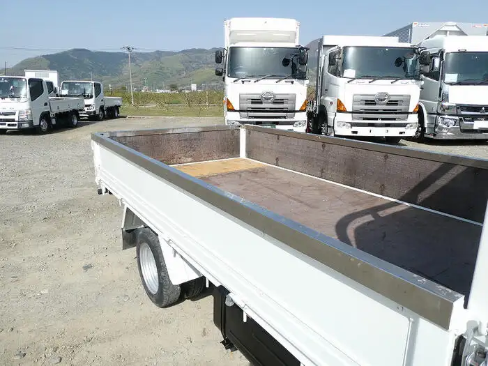 トヨタ ダイナ 小型 平ボディ KR-KDY230 H17の中古トラック画像9