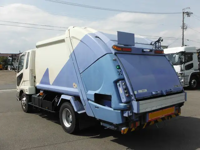 三菱 ファイター 中型/増トン パッカー車 プレス式 ベッドの中古トラック画像3