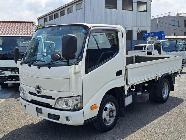 日野 デュトロ 小型 平ボディ 10尺 2RG-XZC605M