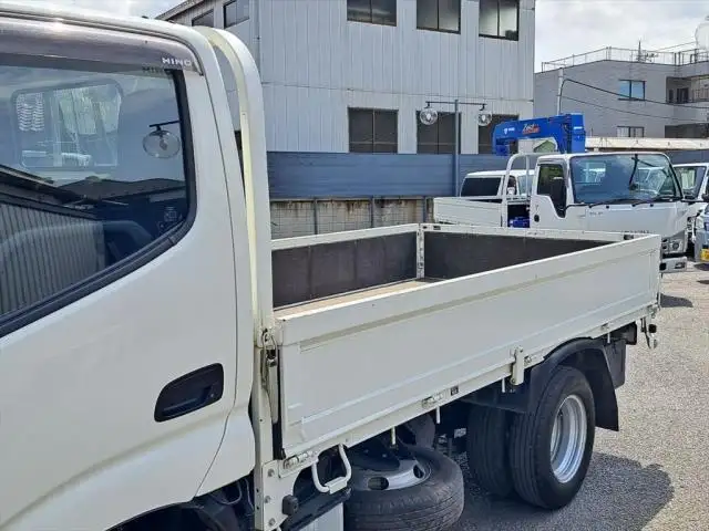 日野 デュトロ 小型 平ボディ 2RG-XZC605M R3の中古トラック画像6