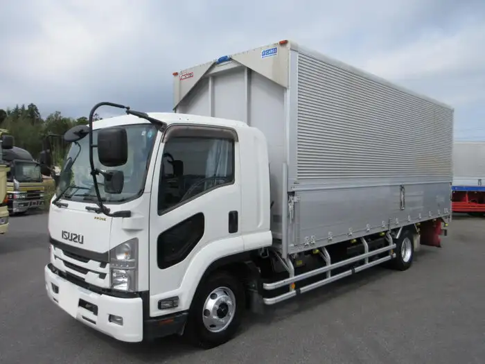 いすゞ フォワード 中型/増トン ウイング ベッド TKG-FRR90S2の中古トラック画像1