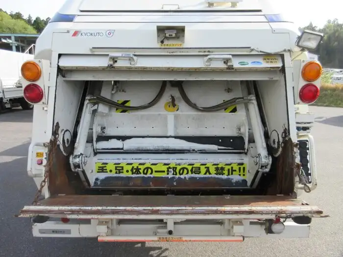 三菱 ファイター 中型/増トン パッカー車 プレス式 TKG-FK72FYの中古トラック画像5