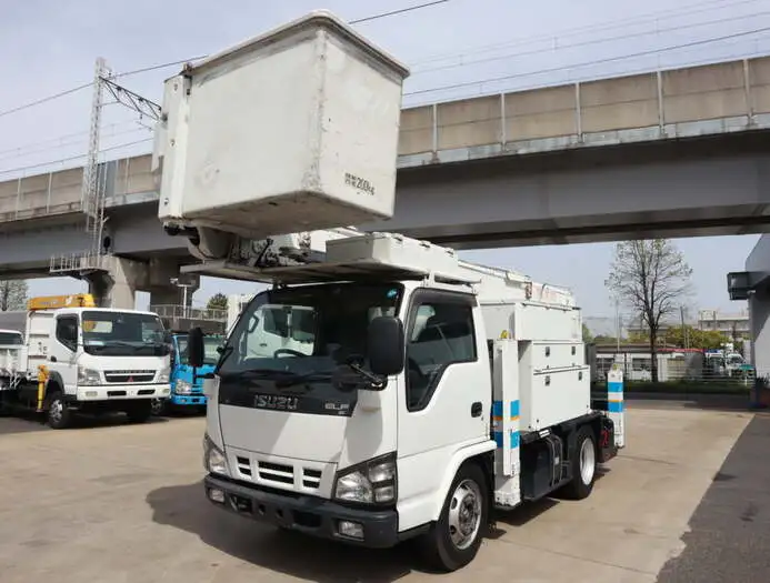 いすゞ エルフ 小型 高所・建柱車 高所作業車 電工仕様の中古トラック画像1