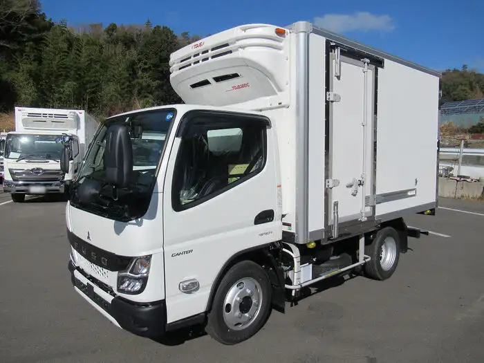 三菱 キャンター 小型 冷凍冷蔵 低温 床アルミ の中古トラック【車両No.144575】