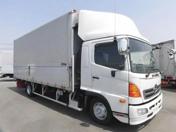 日野 レンジャー 中型/増トン ウイング ベッド TKG-FD9JLAAの中古トラック画像2