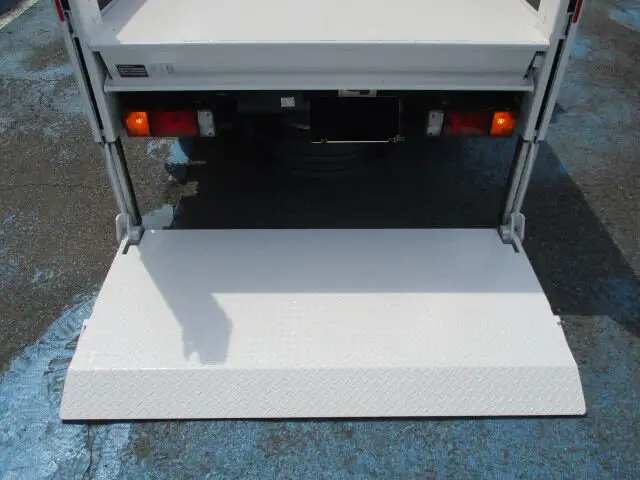 日産 アトラス 小型 平ボディ Wキャブ パワーゲートの中古トラック画像10
