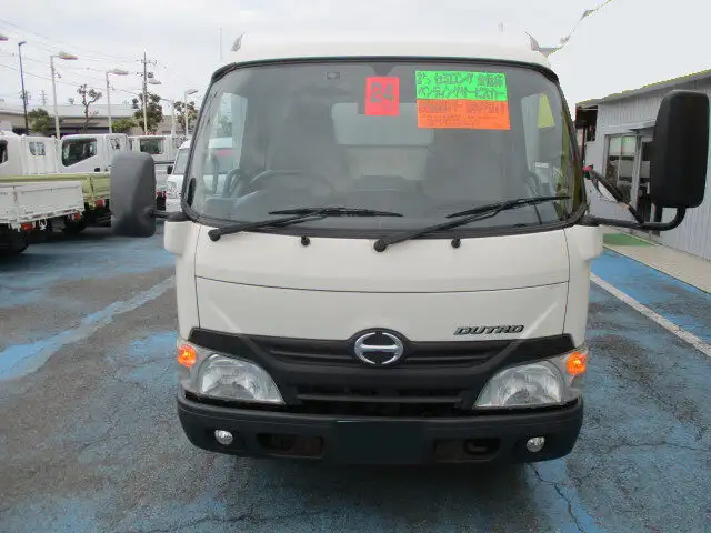 日野 デュトロ 小型 アルミバン ボトルカー サイドドアの中古トラック画像2