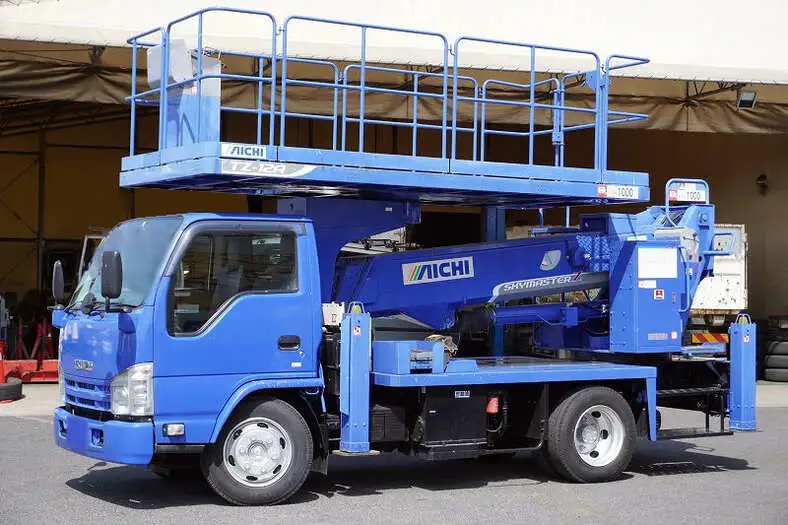いすゞ エルフ 小型 高所・建柱車 高所作業車 SKG-NKR85YN の中古トラック【車両No.144134】