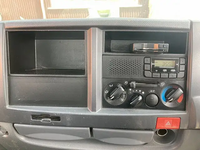 いすゞ エルフ 小型 平ボディ TPG-NJS85A H27の中古トラック画像11