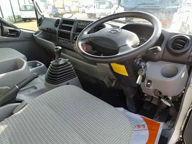日野 デュトロ 小型 クレーン付 5段 ラジコンの中古トラック画像7