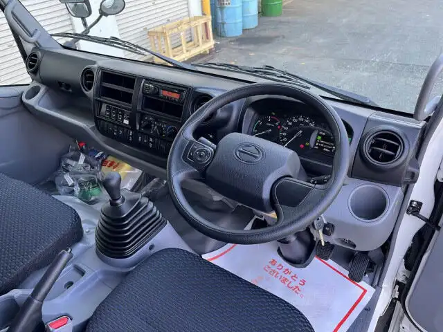 日野 デュトロ 小型 アルミバン サイドドア 2RG-XZU712Mの中古トラック画像7