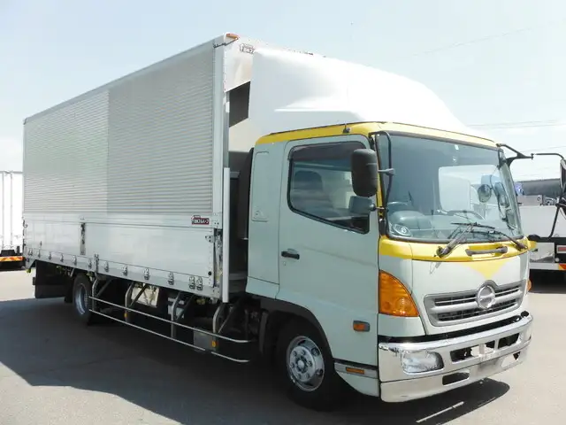 日野 レンジャー 中型/増トン ウイング エアサス ベッドの中古トラック画像3