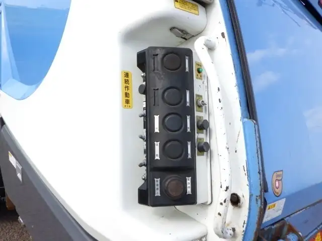 いすゞ フォワード 中型/増トン パッカー車 プレス式 SKG-FSR90S2の中古トラック画像4